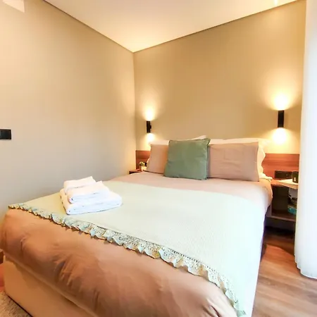 Ξενοδοχείο με διαμερίσματα Castle *