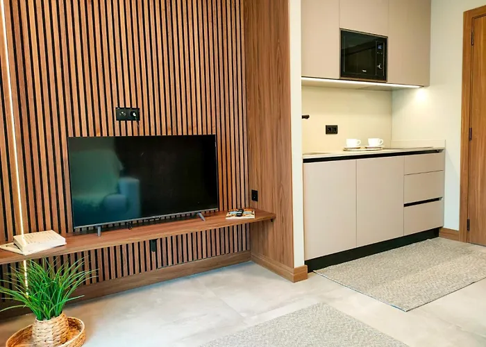 Castle Apart-hotel *